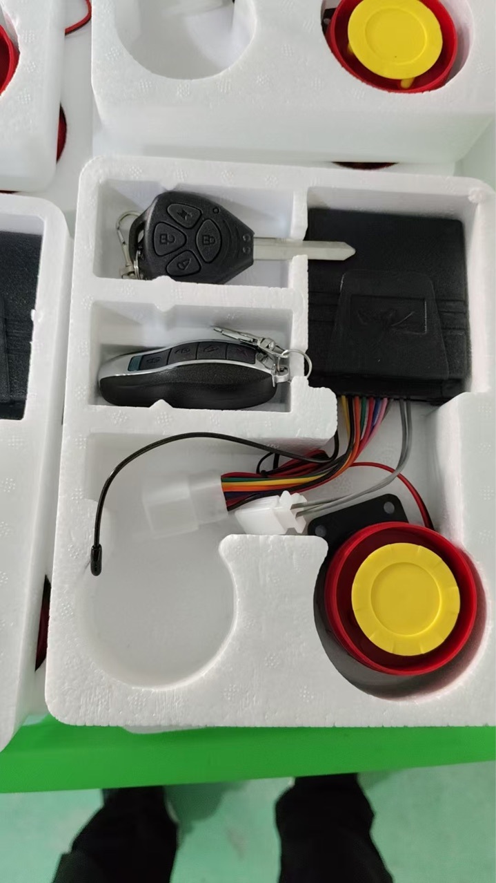 Motorcycle Alarm Anti-Theft Device with Remote Control, Keyless Start, One-Button Ignition and Shutdown, 12V Scooter Waterproof Universal