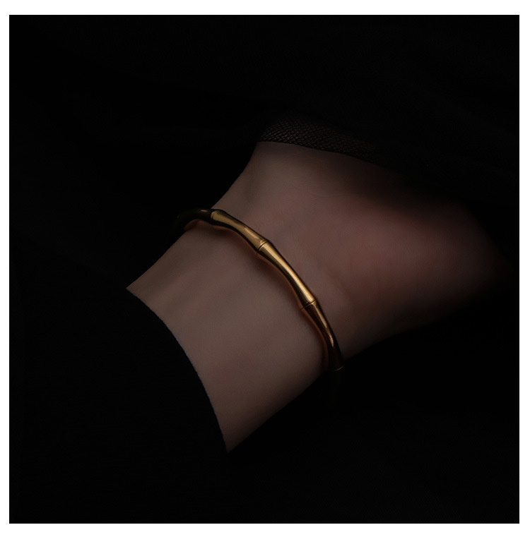 Elegante Bambú Acero Titanio Enchapado Brazalete display picture 4