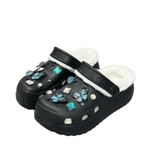 Cute cartoon and velvet hole shoes, women's new winter exterior wear thick sole fashionable all-matching warm cotton slippers