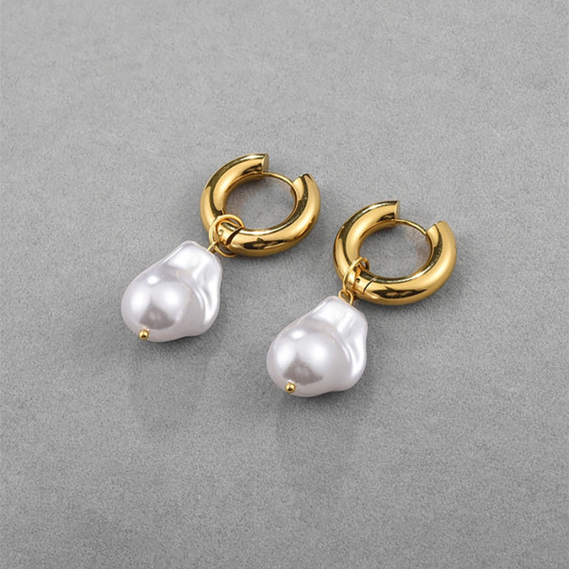 Hot Selling Fashion Light Luxury Irregular Pearl European And American Retro Niche High-end Sense Hoop Earrings_voghion.com