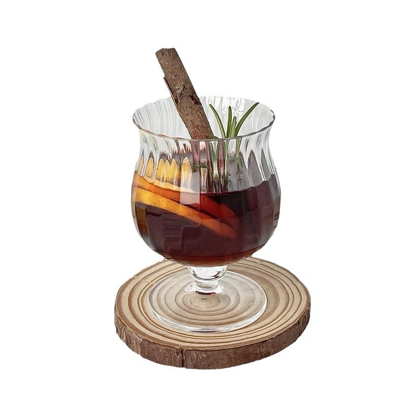 Diseño sensación de vidrio de ventana ondulado tazas de pie alto nicho francés tazas de vino caliente tazas de vino dulce tazas de vino
