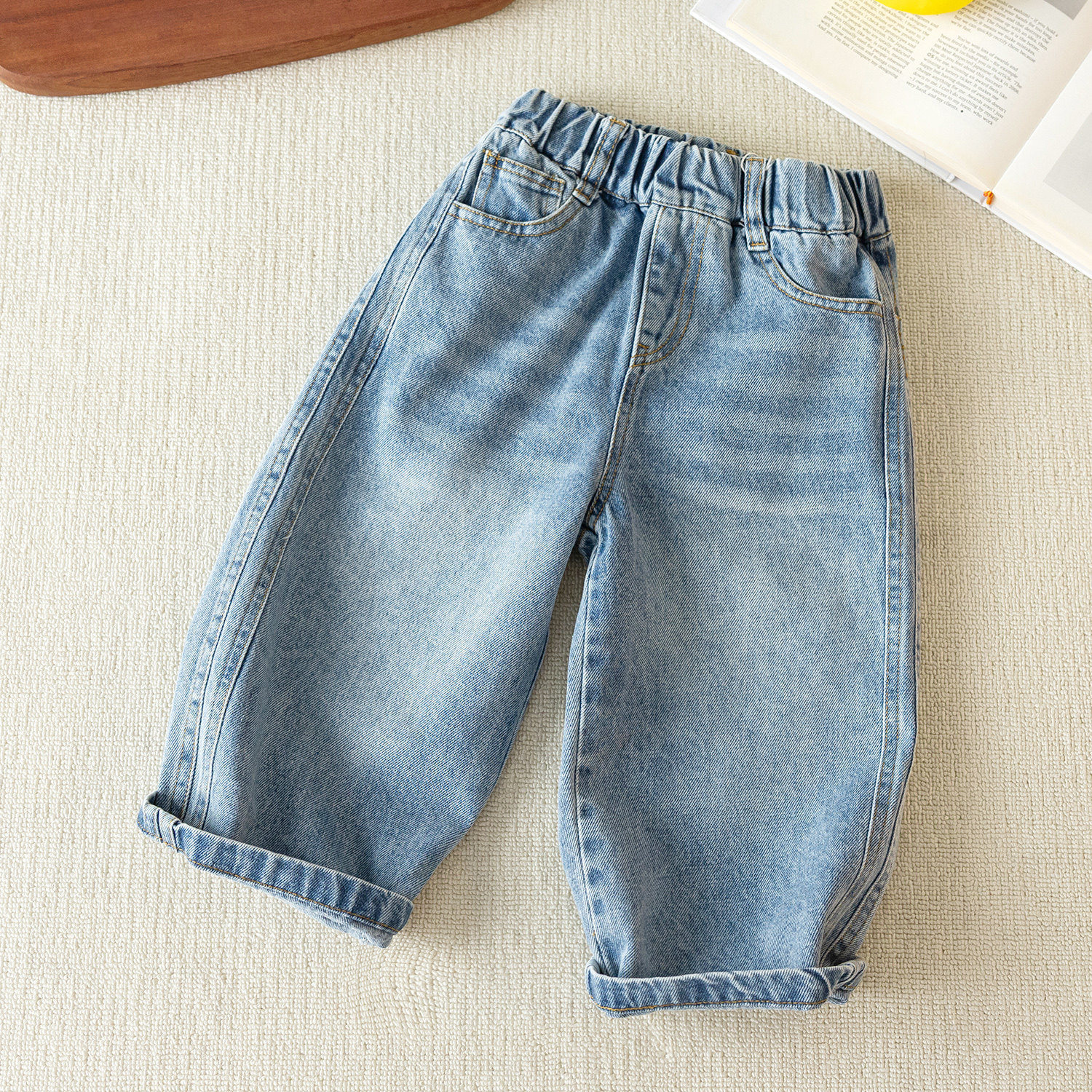 Children's Solid Color Soft Jeans 2026 Spring and Autumn New Korean Style Straight Pants for Boys and Girls, Casual Long Pants for Babies, Stylish