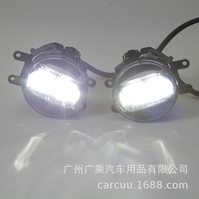 Aplicable a 2018 Toyota Prado FJ150 conjunto de luces de niebla delanteras