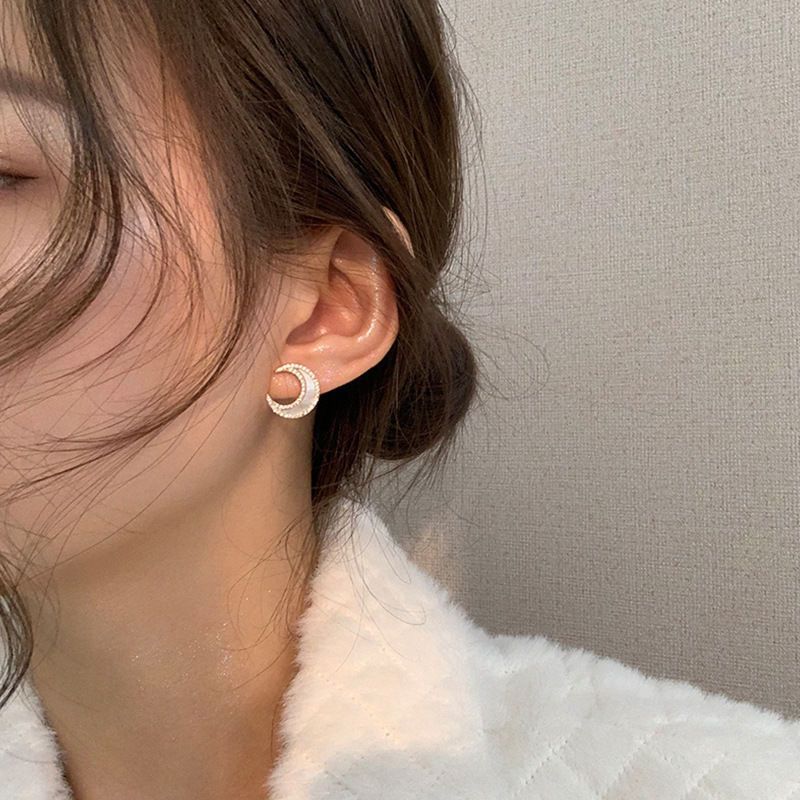 Super Hada Luna clip de oreja para las mujeres ~ pendientes nuevo 2022 elegante alto sentido estudiante estilo coreano simple Internet celebridad pendientes