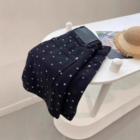 Black Floral Polka Dot Denim Shorts Women's Summer 2025 New High Waist Loose Slim-fit A- shaped Trendy Hot Pants
