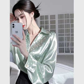 今年爆款高端浅绿色缎面波点衬衫女2025早春新款长袖衬衣法式上衣