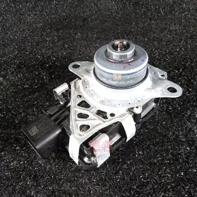 Applicable Mercedes-Benz GLE300 Transfer case