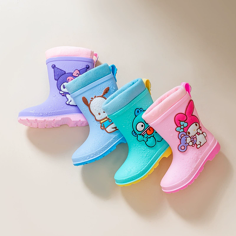 Скроенная Spring Cute: 三丽鸥 детский дождевик, теплые обувь, нескользаемые износостойкие сапоги для мужчин и женщин, комплект
