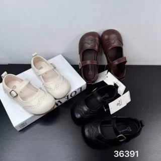 36391 女童休闲皮鞋2026春秋新款玛丽珍皮面简约百搭英伦风单鞋