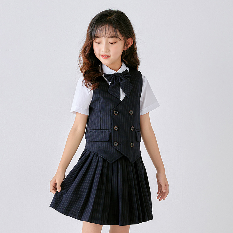 幼稚園の園服の夏服の英倫風の小学生の制服のクラス服の卒業の演技の服の半袖のスーツの学院の風