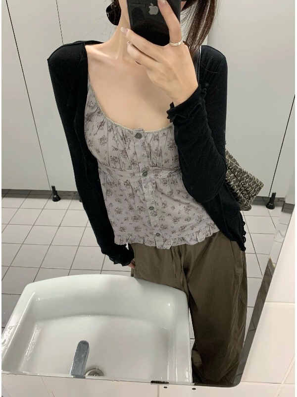 韩系温柔风吊带背心女早秋季2025新款轻薄黑色开衫碎花上衣两件套|undefined