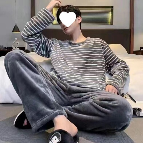 Sleepwear Set for Men - Autumn/Winter Fleece-lined Loose Coral Fleece Warm Men's Youth Can Wear Outside Warm Home Suit