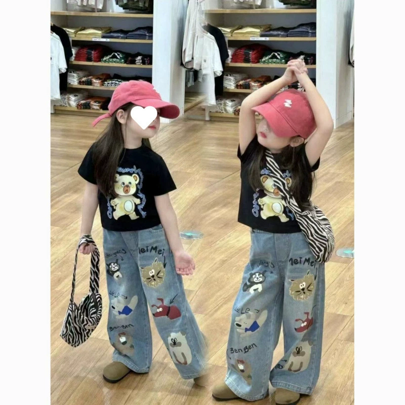 Футболка с короткими рукавами для девочек, лето 2025, новый стиль, 6 детских топов с героями мультфильмов, джинсовые широкие брюки, комплект из двух предметов, брюки в западном стиле