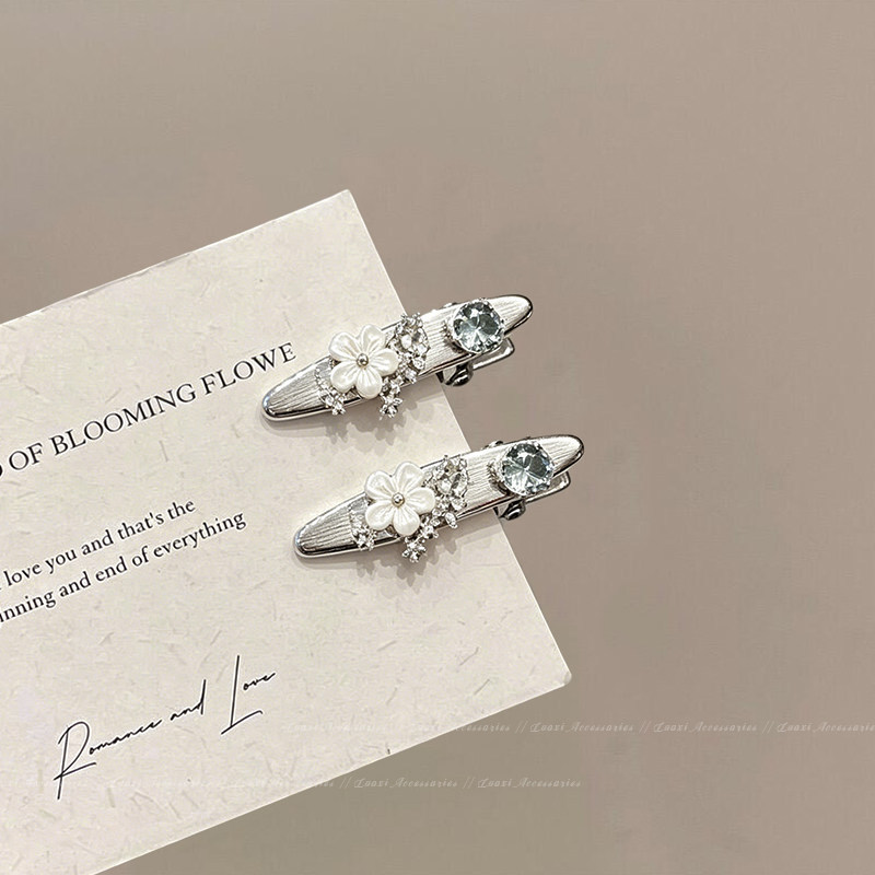 Korean Dongdaemun Exquisite Rhinestone Flower Hair Clip, Fashionable Light Luxury Personalized Forehead Bangs Hairpin Hair Accessory Korean Dongdaemun Exquisite Rhinestone Flower Hair Clip, Fashionable Light Luxury Personalized Forehead Bangs Hairpin Hair Accessory