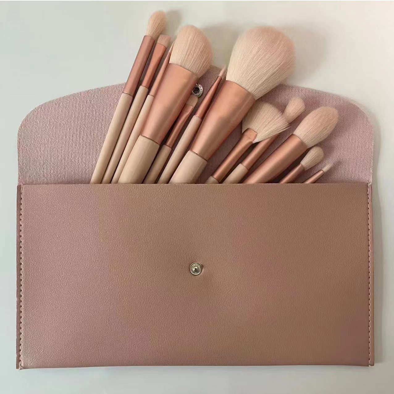 Erxiaomu Xingdong 12 maquillaje cepillo conjunto portátil conjunto completo Cangzhou polvo suelto rubor reparación nariz cepillo suave pelo sin costuras