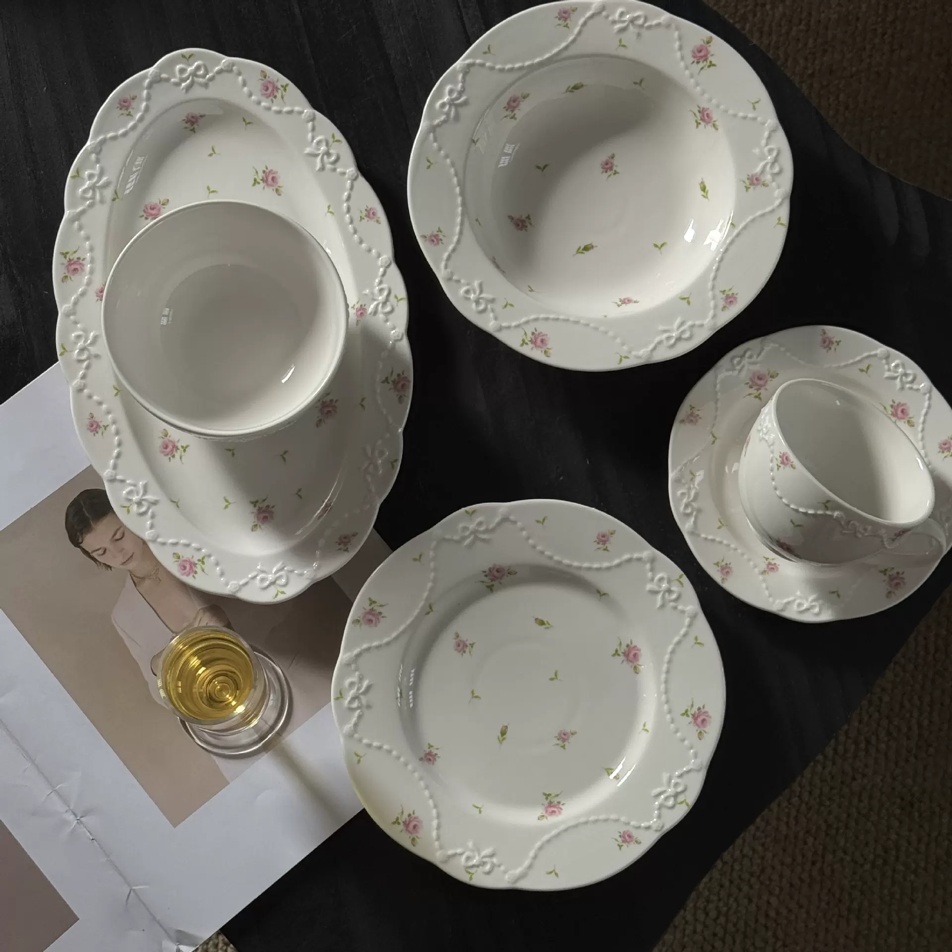 法式在逃公主绝美浮雕花卉陶瓷盘碗甜品盘汤盘餐具套装 现货批发