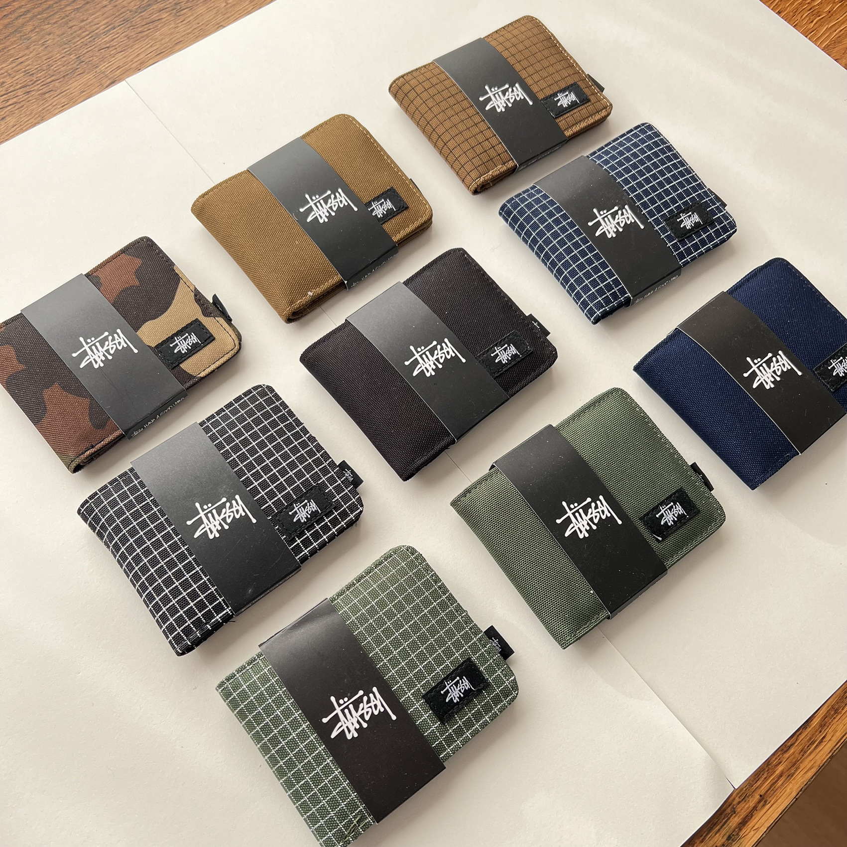 Stu canvas short wallet for men and students, ultra-thin with multiple card slots, simple and durable short wallet