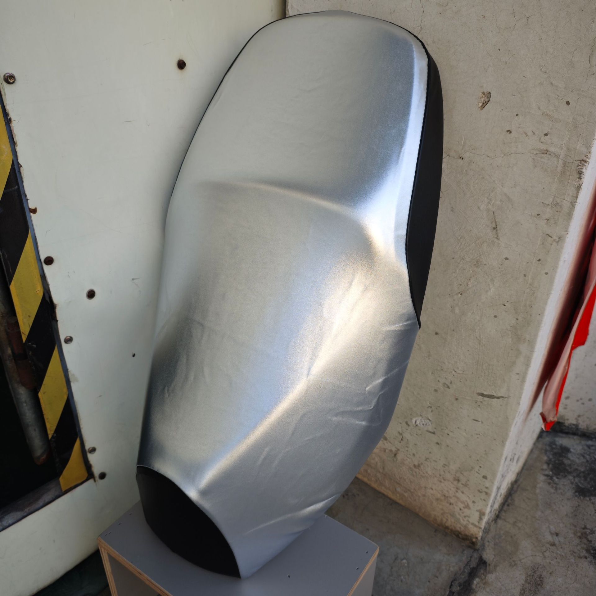 Suitable for Haojue Yu Zuan 125T10C Motorcycle Seat Cushion Cover Waterproof, Heat-Insulating and Sun-Proof Leather Seat Cushion Cover Without Nails