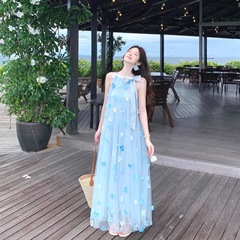 ホリデースタイルルーズサスペンダードレス女性のための夏の2025新しいスタイル美しい超妖精立体フラワーメッシュAラインスカート