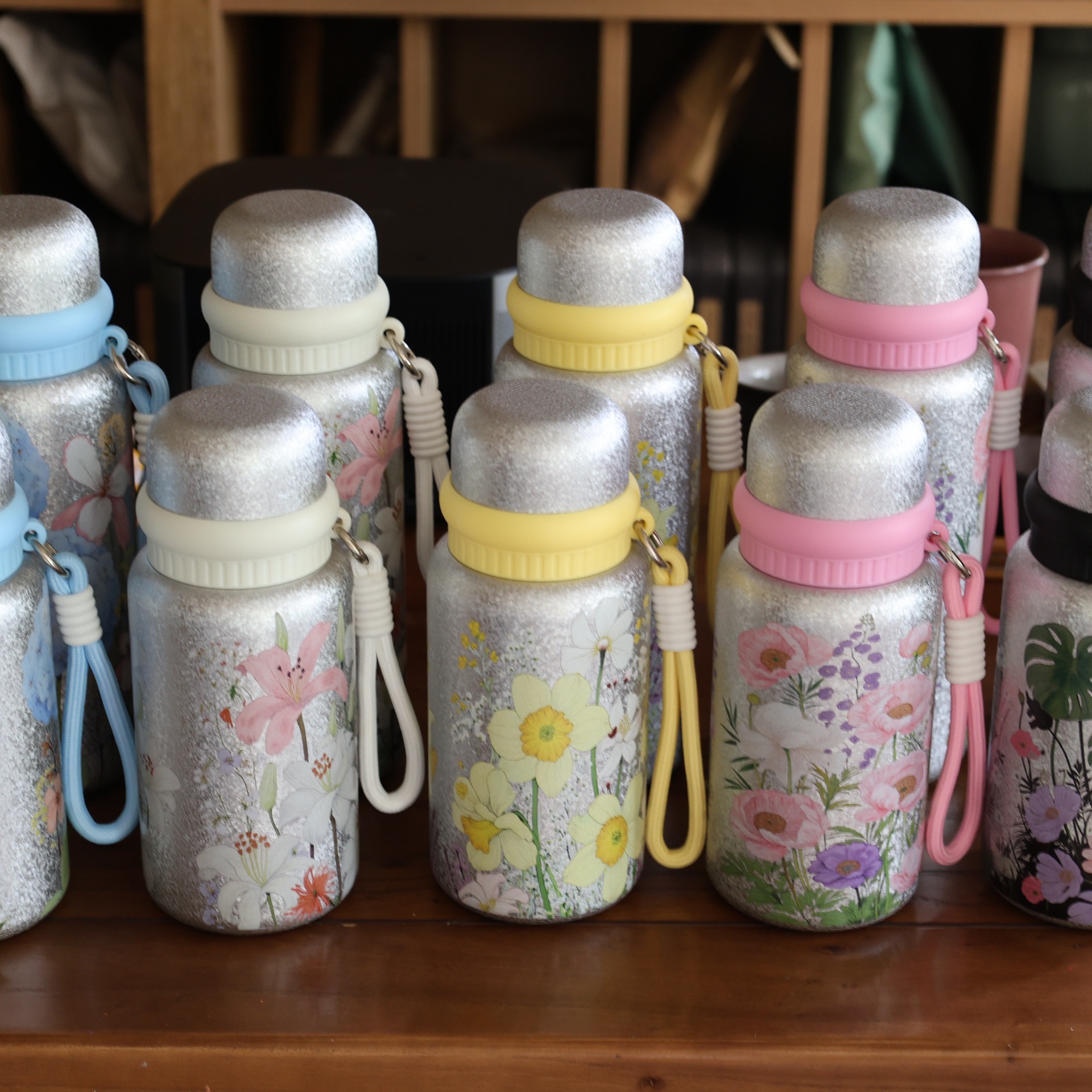 新款3d印花覆钛杯女生高颜值不锈钢保温杯2025带盖水杯子批发