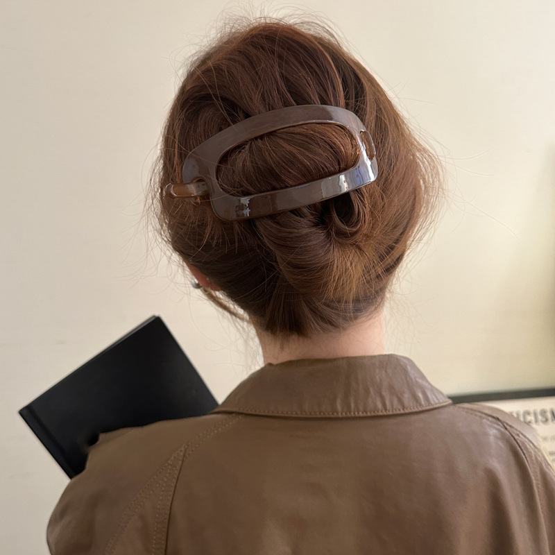 Horquilla ovalada simple, volumen de cabello femenino, clip giratorio de la parte posterior de la cabeza de moda, clip de una palabra, tocado de temperamento de alta calidad