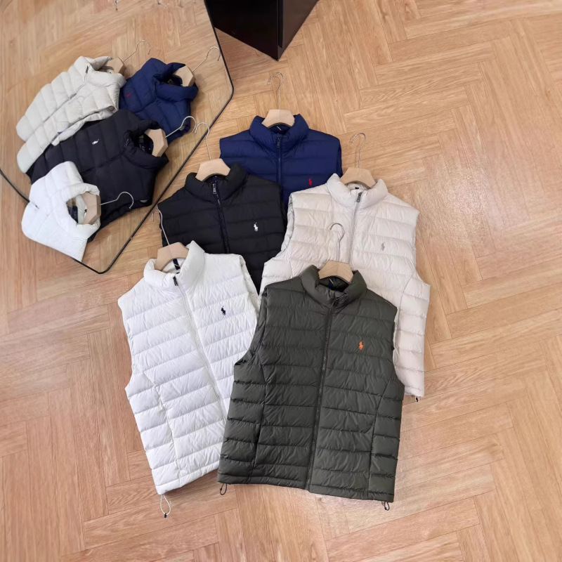 Direct Supply from the Store to Cross-Border E-Commerce: 26-Year-Old Brand New Winter Outdoor Embroidered down Vest for Couples, Warm and Stylish