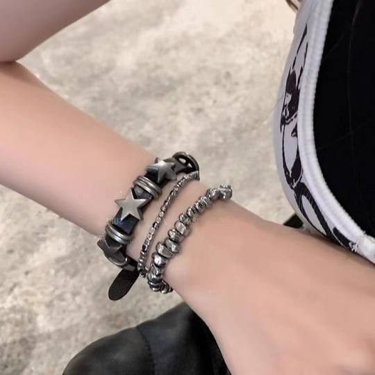 Diablo Punk Y2K Five-pointed Star Leather Strap Bracelet Women's Ins European and American Spice Girls Stacked Style Hip Hop Bracelet Accessories