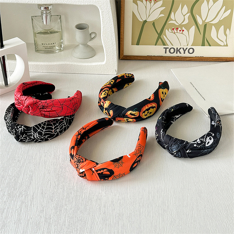 102g Weight Hair Band Hair Accessories Type 1 Piece Quantity Holiday, Festival Occasion Halloween Festival Pumpkin Pattern Women's Gender Handmade Design Classic Style Style Europe And America  New Halloween Headband Skull Pumpkin Fabric Knotted Headband Holiday Party Headdress In Stock 无