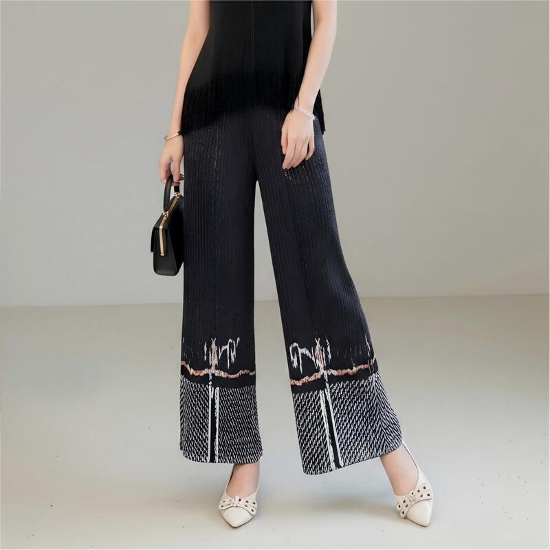 Miyake Retro Patchwork Textured Casual Pants, Pleated Artistic Graffiti Print High-Waisted Hip-Covering Loose Pleated Trousers Miyake Retro Patchwork Textured Casual Pants, Pleated Artistic Graffiti Print High-Waisted Hip-Covering Loose Pleated Trousers