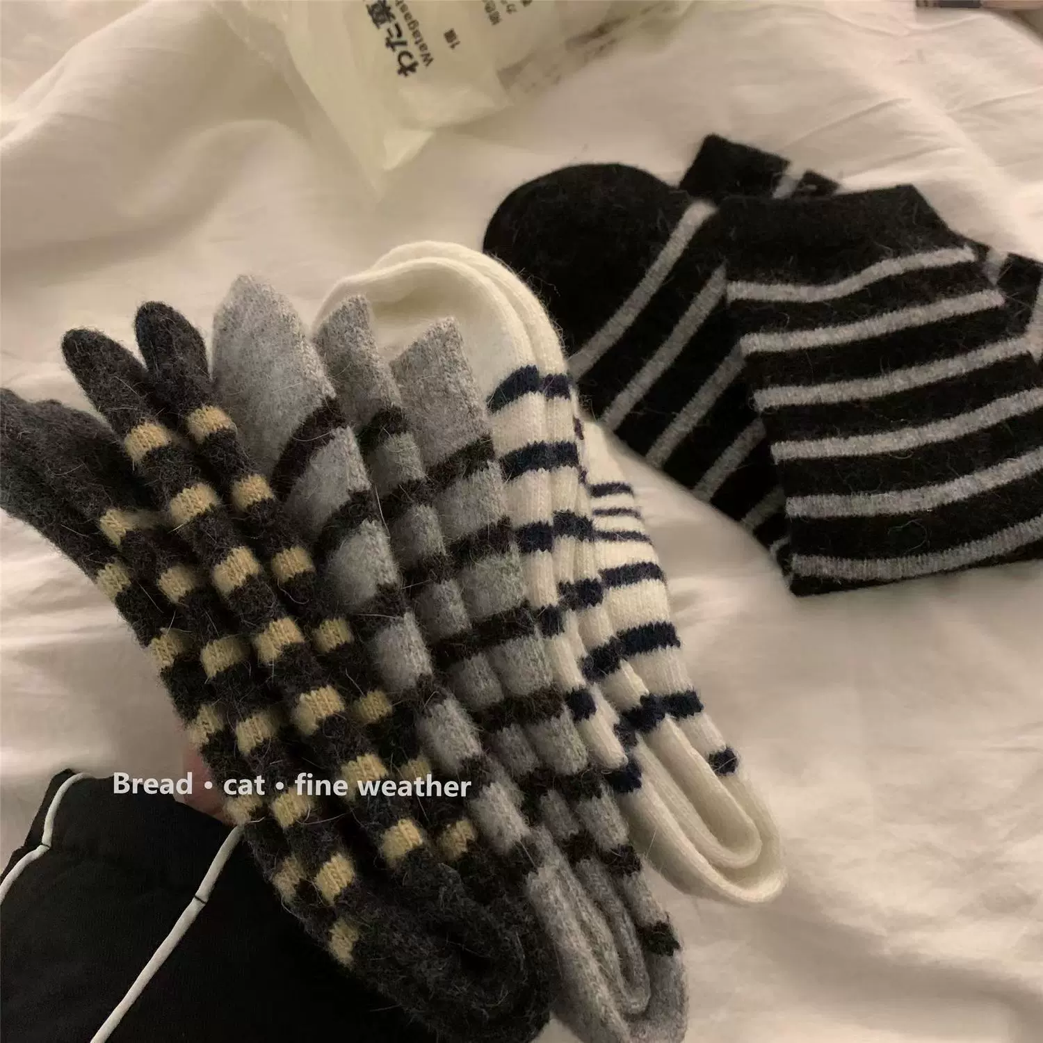 秋冬加厚兔羊毛百搭袜子女ins潮冬天日系韩版条纹毛绒中筒袜棉袜