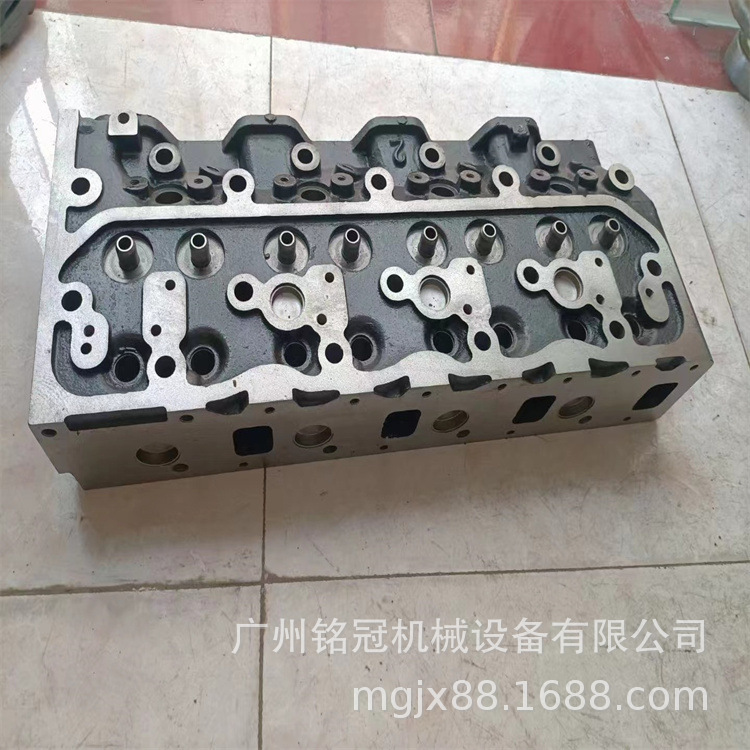 日立EX90 EX100 EX120 住友SH120 SH100 4BD1发动机缸盖 挖机配件