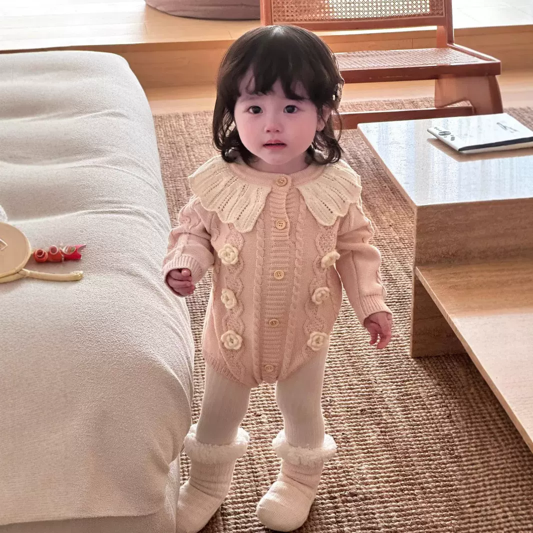 Cutemily秋冬女婴毛织连体衣荷叶领包屁女宝长袖手钩花撞色哈衣