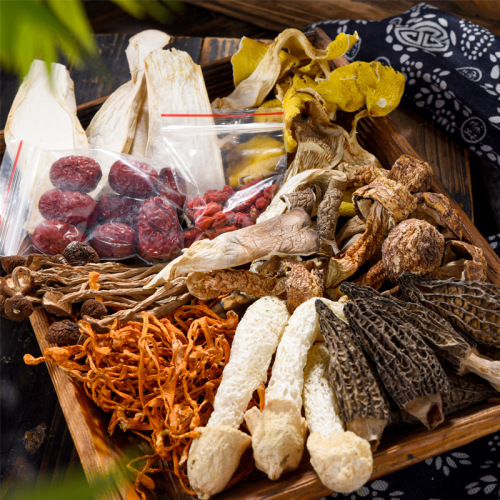 The same seven-color mushroom soup package for distribution, Yunnan specialty mushroom soup mix, dry edible mushroom factory wholesale