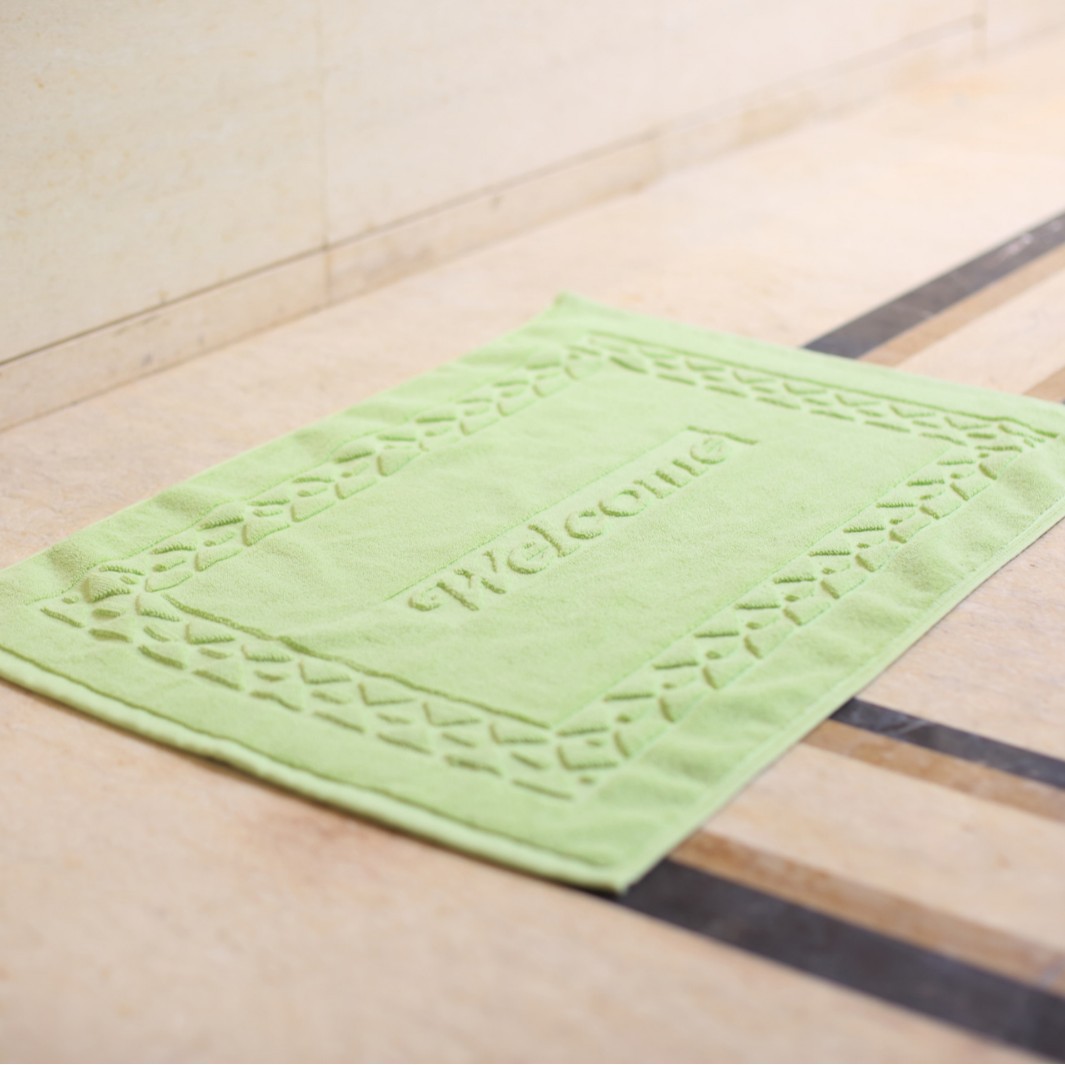 Venta al por mayor Toalla de piso del hotel 32 algodón engrosado blanco antideslizante absorbente hogar Baño piso alfombra toalla personalización