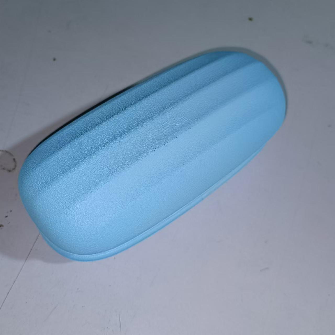 厂家定制按摩腰靠PU发泡自结皮按摩枕腰部记忆棉枕头按摩器内胆