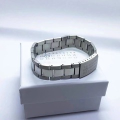PYC M スタイル 20ss クラシックデジタルロゴストラップブレスレットインショーミニマリストスタイルブレスレットチタン鋼ブレスレット男性用