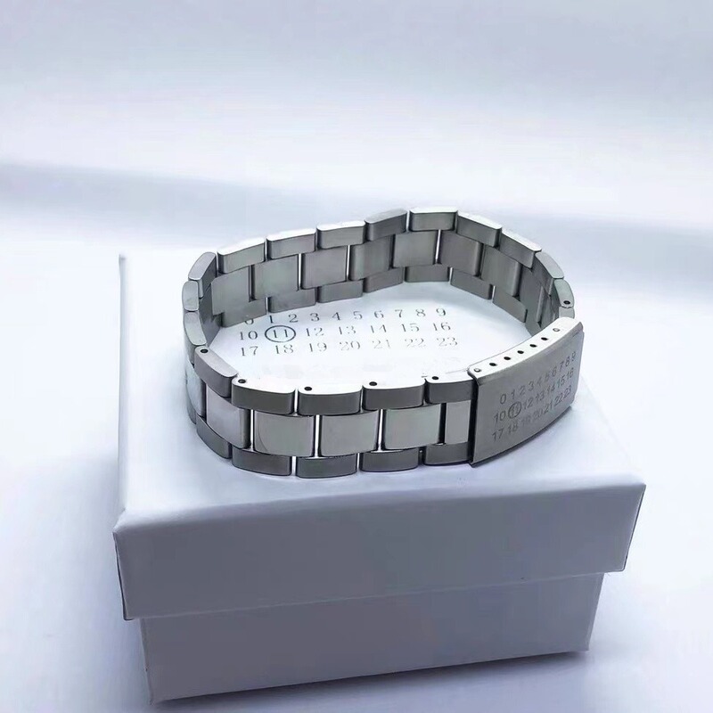 Pyc 20Ss Classic Digital Logo Watch Strap Bracelet Ins Show Style Minimalist Style Watch Chain Titanium Steel Bracelet for Men and Women