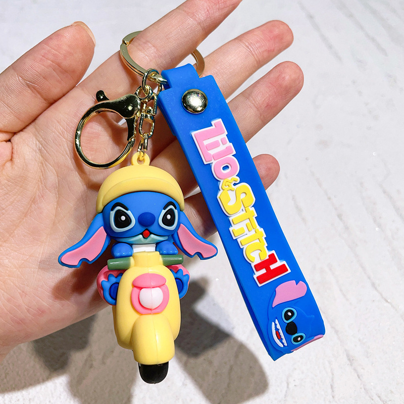 クラシックな立体人形キーホルダーアクセサリー pvc 人形マシンホリデーギフトペンダントクロスボーダーキーホルダー|undefined