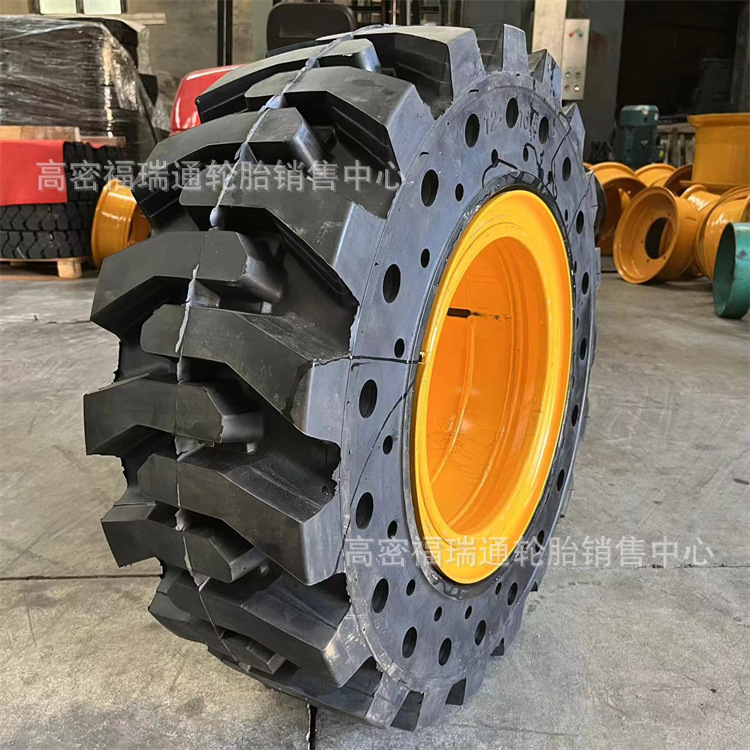 10-16.5/12-16.5滑移装载机轮胎31*10-16/33x12-20实心轮胎带钢圈