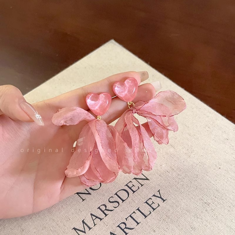 Pink love petal earrings