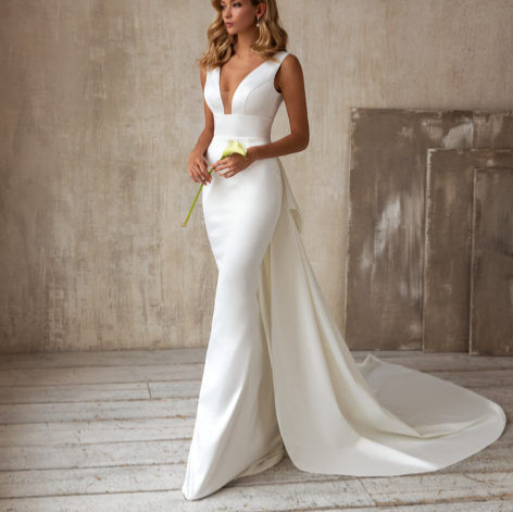 Spring and Summer New European and American Style Women's Dress, Sexy V-Neck Sleeveless Trailing Wedding Dress, Long Gown