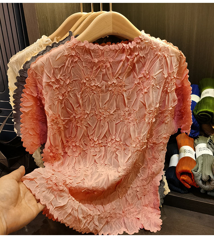 Áo thun nữ tay ngắn cổ tròn chất liệu cotton dập nổi hoa văn nổi cao cấp — Màu đen, Màu đào, Màu trắng, Màu xám chi tiết 4
