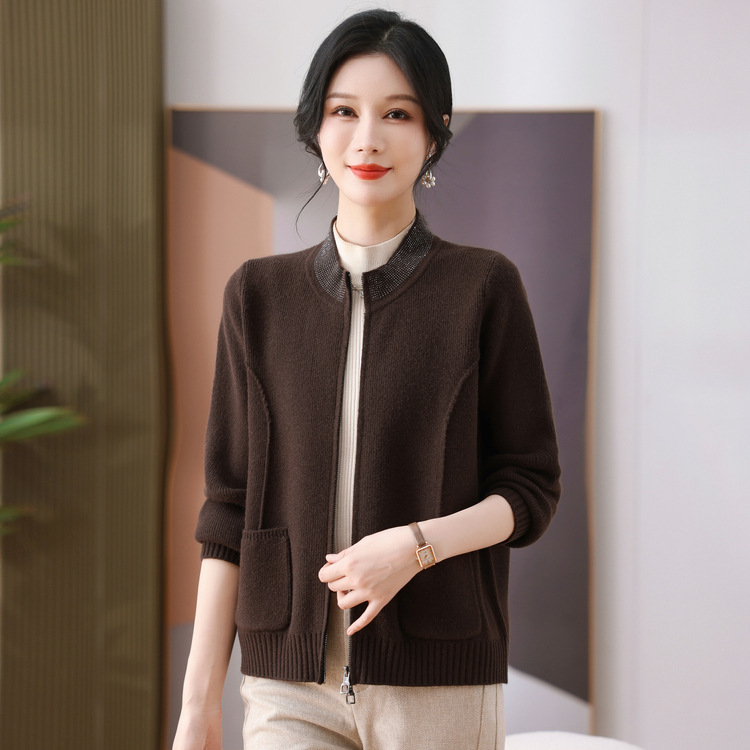 2025新款洋气中老年女装加厚毛衣外套中年妈妈秋装针织上衣服|undefined