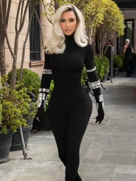 2024 Nuevo mono ordenado a mano Diamond turtleneck bandage jumpsuit manga larga apretado adelgazar estación independiente de las mujeres