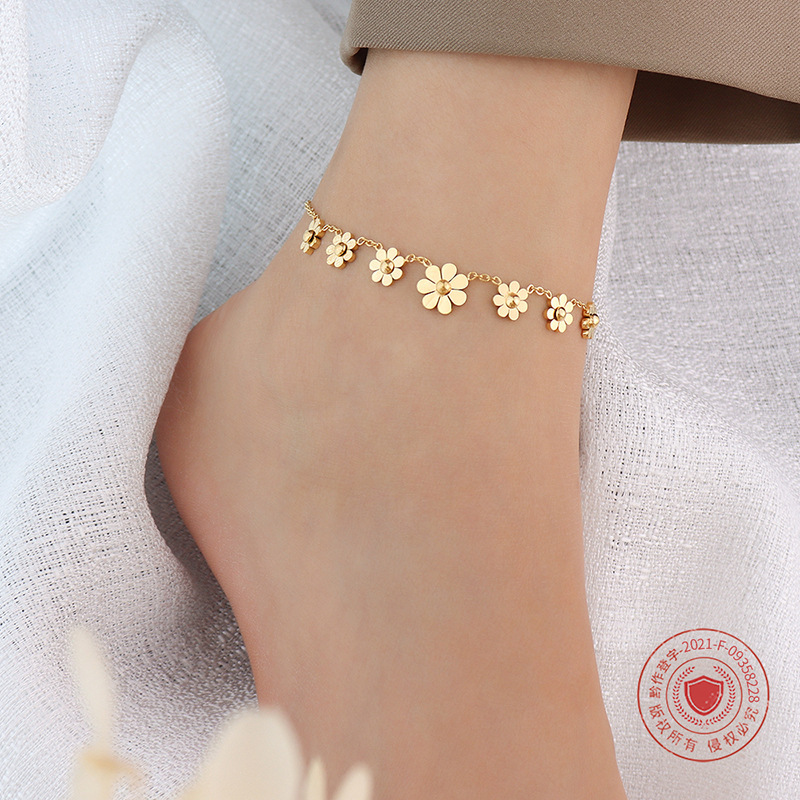 Japanese and Korean-style Ins Daisy Petal Anklet All-match Jewelry Chain Titanium Steel Plated 18K Gold Unfading Anklet Jewelry