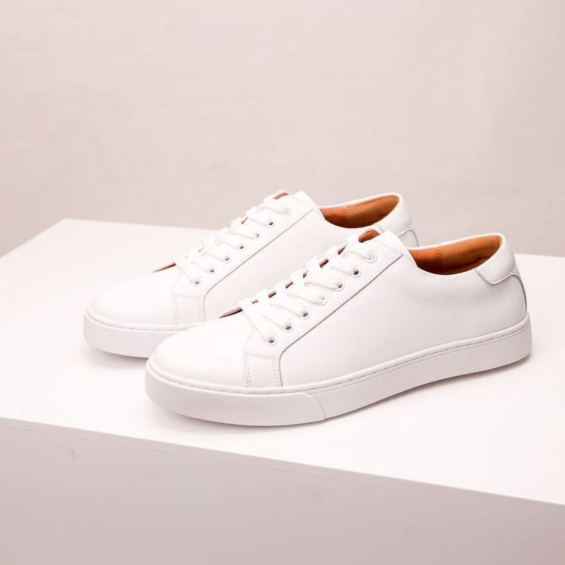 plus size Vintage Men's White Shoes All-match Sneakers Business Casual Leather Shoes Men's Leather Soft Sole Board Shoes Cross-border Men's Shoes plus size Vintage Men's White Shoes All-match Sneakers Business Casual Leather Shoes Men's Leather Soft Sole Board Shoes Cross-border Men's Shoes