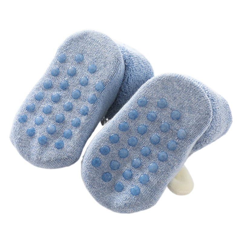 Liu Chengxing dispensar calcetines de piso antideslizantes Terry engrosada otoño e invierno cálido Cordero calcetines de algodón infantil calcetines de media pantorrilla al por mayor