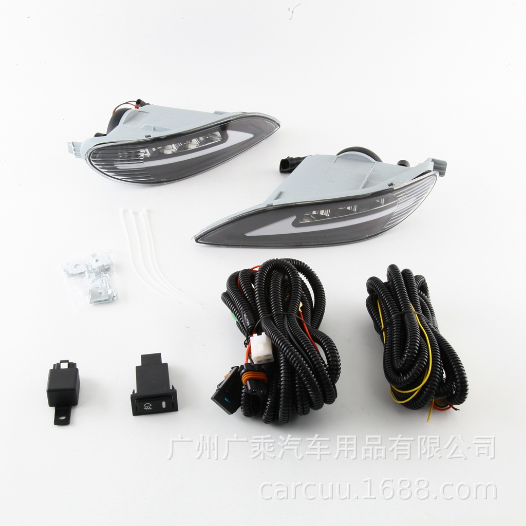 Adecuado para Toyota Corolla 2003-09 luz diurna con luz amarilla de dirección LED luz antiniebla Camry luz diurna
