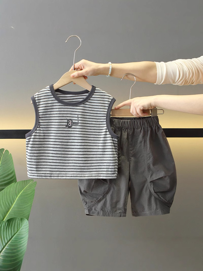 Conjunto de chaleco sin mangas de verano para niños 8078, nuevo conjunto de dos piezas estilo coreano 2026 para niños, ropa de verano a la moda para bebés