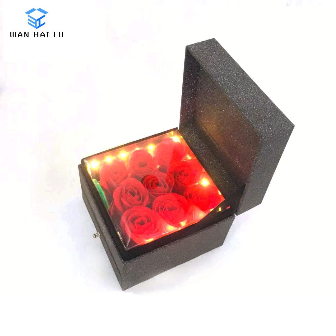 新款灯光首饰盒 情人闺蜜送礼高级包装盒 光控感应节能音乐盒